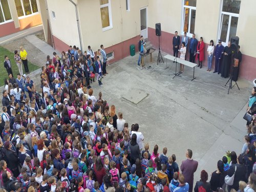 Şcoala Gimnaziala Petreşti
